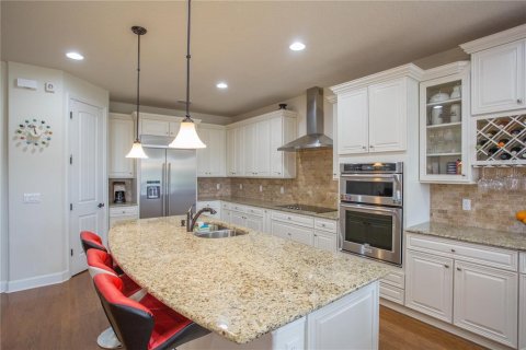 Villa ou maison à louer à Orlando, Floride: 4 chambres, 279.17 m2 № 2430755 - photo 12