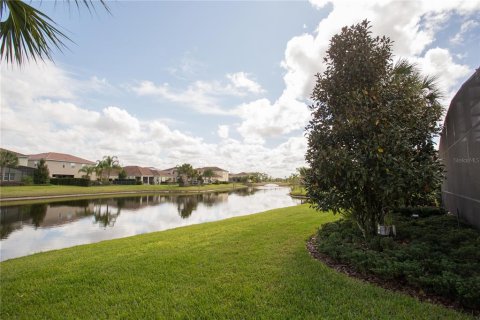 Villa ou maison à louer à Orlando, Floride: 4 chambres, 279.17 m2 № 2430755 - photo 24