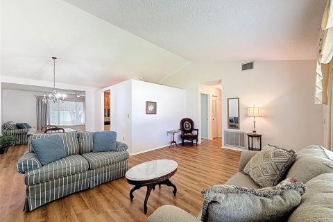 Casa en venta en New Port Richey, Florida, 2 dormitorios, 119.94 m2 № 1886738 - foto 8