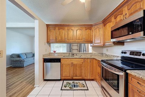 Casa en venta en New Port Richey, Florida, 2 dormitorios, 119.94 m2 № 1886738 - foto 11