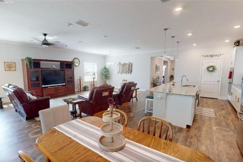 Casa en venta en Riverview, Florida, 4 dormitorios, 234.49 m2 № 1571576 - foto 4