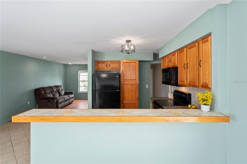Villa ou maison à vendre à Spring Hill, Floride: 2 chambres, 117.24 m2 № 1673253 - photo 13