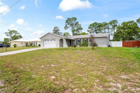 Villa ou maison à vendre à Spring Hill, Floride: 2 chambres, 117.24 m2 № 1673253 - photo 4