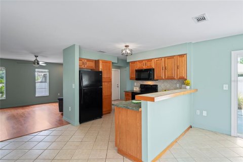 Villa ou maison à vendre à Spring Hill, Floride: 2 chambres, 117.24 m2 № 1673253 - photo 12