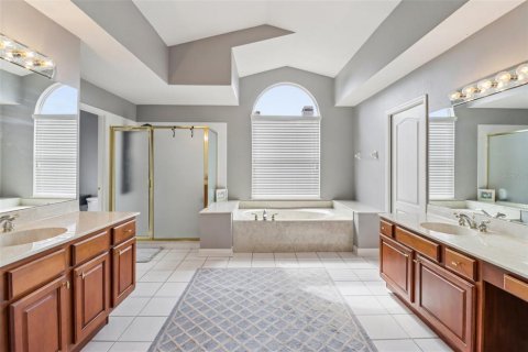 Casa en venta en Apopka, Florida, 5 dormitorios, 327.48 m2 № 1899807 - foto 28