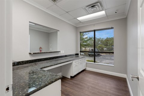 Commercial property in Spring Hill, Florida 211.82 sq.m. № 2111985 - photo 15