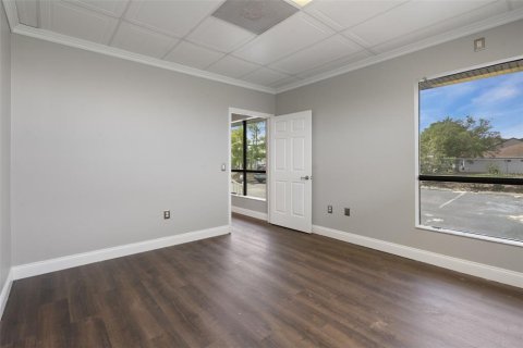 Commercial property in Spring Hill, Florida 211.82 sq.m. № 2111985 - photo 28