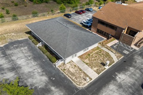 Commercial property in Spring Hill, Florida 211.82 sq.m. № 2111985 - photo 4