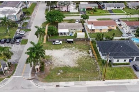 Купить земельный участок в Плантация, Флорида № 2010698 - фото 3