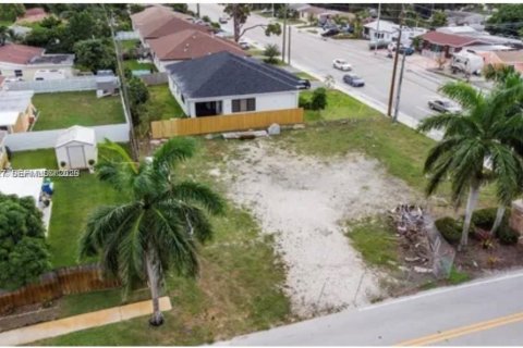 Купить земельный участок в Плантация, Флорида № 2010698 - фото 6