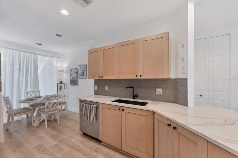 Condominio en venta en Bradenton, Florida, 3 dormitorios, 178.37 m2 № 1916656 - foto 11