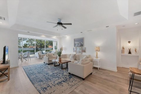 Condominio en venta en Bradenton, Florida, 3 dormitorios, 178.37 m2 № 1916656 - foto 4