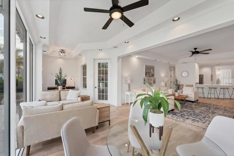 Condominio en venta en Bradenton, Florida, 3 dormitorios, 178.37 m2 № 1916656 - foto 8