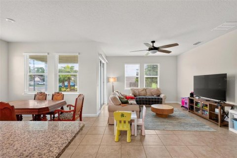 Villa ou maison à vendre à Clermont, Floride: 4 chambres, 219.44 m2 № 2364621 - photo 15