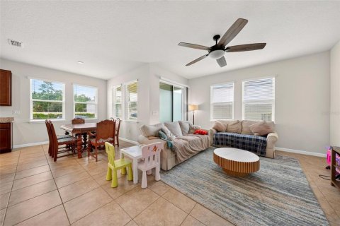 Villa ou maison à vendre à Clermont, Floride: 4 chambres, 219.44 m2 № 2364621 - photo 18