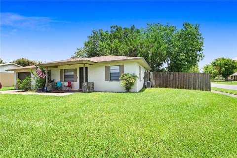 Casa en Cocoa, Florida 3 dormitorios, 97.83 m2 № 2155243