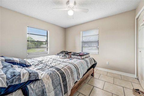 House in Cocoa, Florida 3 bedrooms, 97.83 sq.m. № 2155243 - photo 19