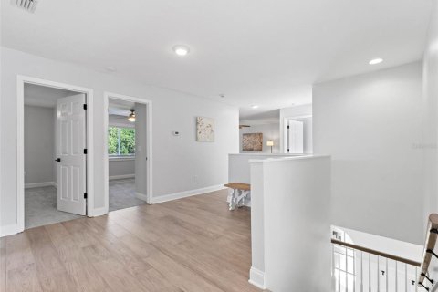 Купить виллу или дом в Тампа, Флорида 14 комнат, 254.83м2, № 1914994 - фото 27