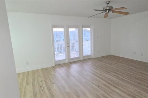 Copropriété à louer à Saint Petersburg, Floride: 2 chambres, 66.89 m2 № 2156573 - photo 4