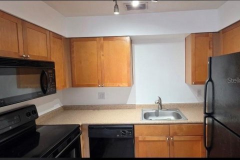 Copropriété à louer à Saint Petersburg, Floride: 2 chambres, 66.89 m2 № 2156573 - photo 10