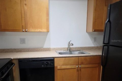 Copropriété à louer à Saint Petersburg, Floride: 2 chambres, 66.89 m2 № 2156573 - photo 11