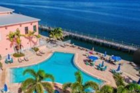 Condo à Saint Petersburg, Floride, 2 chambres  № 2156573