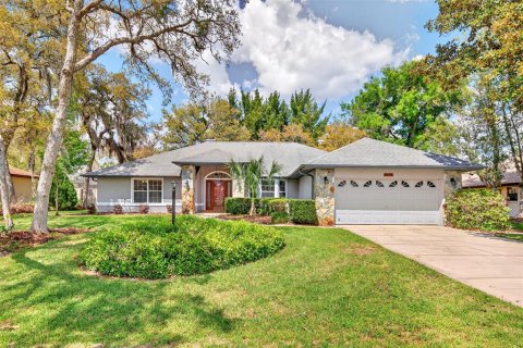 Casa en MAJESTIC OAKS en Ocala, Florida 3 dormitorios, 196.58 m2 № 2137666