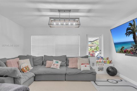 Villa ou maison à louer à Miami, Floride: 3 chambres, 115.66 m2 № 1996285 - photo 21