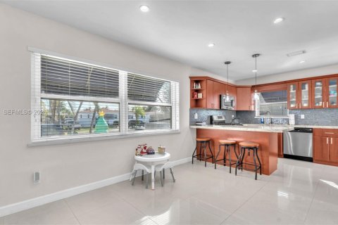 Villa ou maison à louer à Miami, Floride: 3 chambres, 115.66 m2 № 1996285 - photo 20