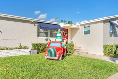Villa ou maison à louer à Miami, Floride: 3 chambres, 115.66 m2 № 1996285 - photo 15