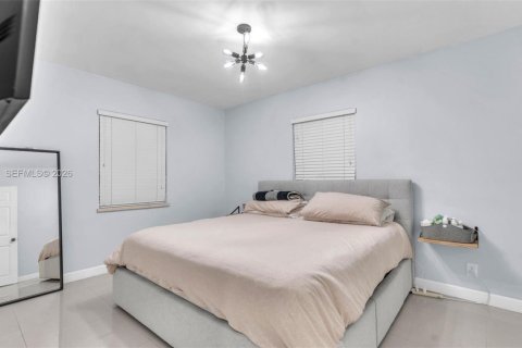 Villa ou maison à louer à Miami, Floride: 3 chambres, 115.66 m2 № 1996285 - photo 26