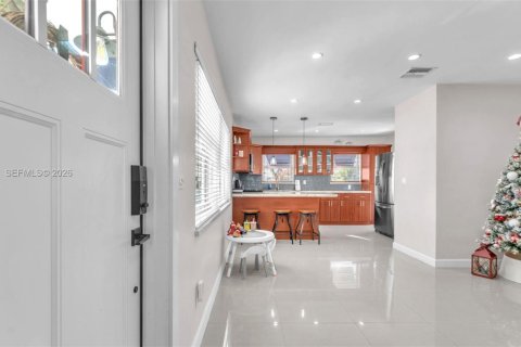 Villa ou maison à louer à Miami, Floride: 3 chambres, 115.66 m2 № 1996285 - photo 19