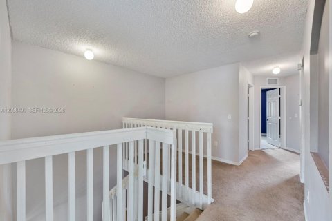 Townhouse in Homestead, Florida 4 bedrooms, 171.5 sq.m. № 2086136 - photo 20