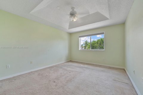 Townhouse in Homestead, Florida 4 bedrooms, 171.5 sq.m. № 2086136 - photo 22