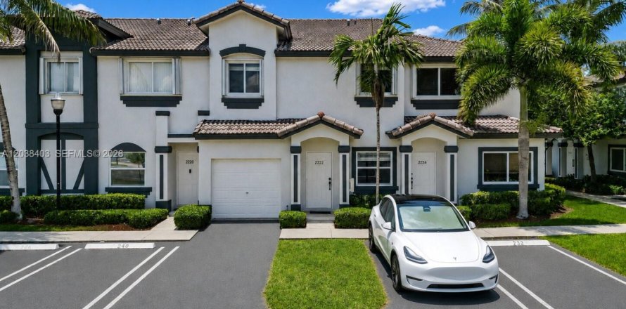 Townhouse in Homestead, Florida 4 bedrooms, 171.5 sq.m. № 2086136
