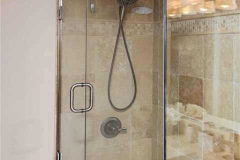 Снять в аренду кондоминиум в Сарасота, Флорида 5 комнат, 132.01м2, № 518554 - фото 21
