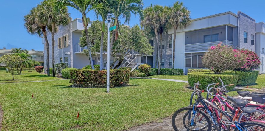 Condominio en Delray Beach, Florida, 2 dormitorios  № 1188744