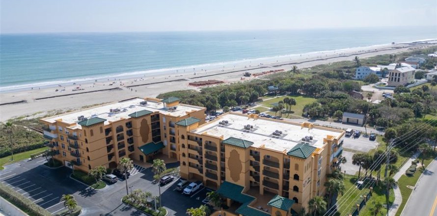 Condo in Cape Canaveral, Florida, 3 bedrooms  № 2106558