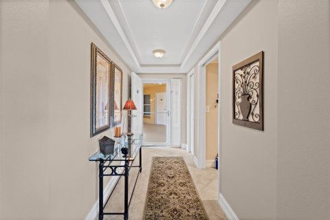 Condo in Cape Canaveral, Florida, 3 bedrooms  № 2106558 - photo 17