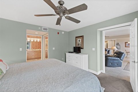 Condo in Cape Canaveral, Florida, 3 bedrooms  № 2106558 - photo 22