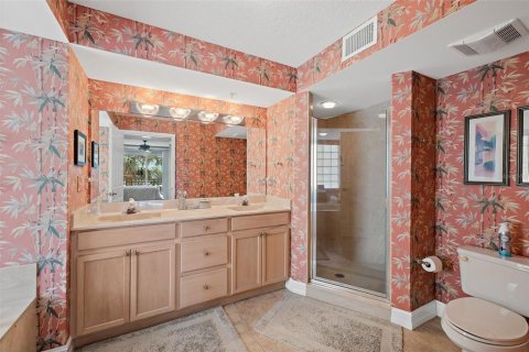 Condo in Cape Canaveral, Florida, 3 bedrooms  № 2106558 - photo 23