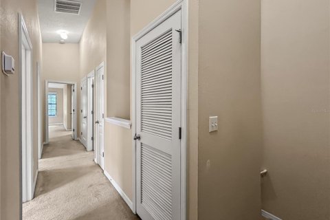 Townhouse in Fish Hawk, Florida 3 bedrooms, 163.51 sq.m. № 2115593 - photo 27