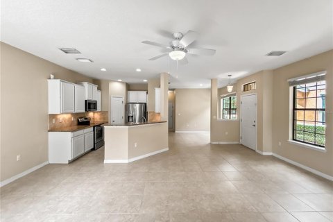 Townhouse in Fish Hawk, Florida 3 bedrooms, 163.51 sq.m. № 2115593 - photo 7