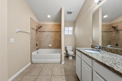 Townhouse in Fish Hawk, Florida 3 bedrooms, 163.51 sq.m. № 2115593 - photo 12
