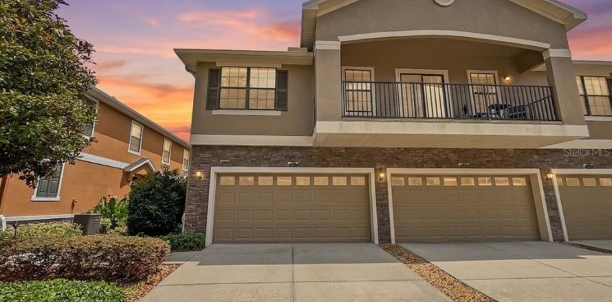 Townhouse in Fish Hawk, Florida 3 bedrooms, 163.51 sq.m. № 2115593