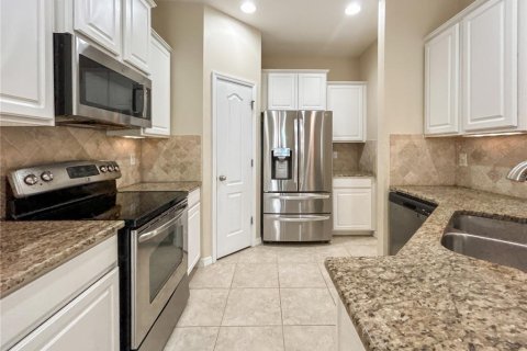 Townhouse in Fish Hawk, Florida 3 bedrooms, 163.51 sq.m. № 2115593 - photo 10