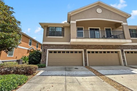 Townhouse in Fish Hawk, Florida 3 bedrooms, 163.51 sq.m. № 2115593 - photo 3