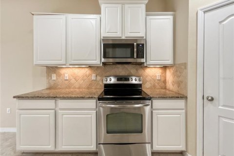 Townhouse in Fish Hawk, Florida 3 bedrooms, 163.51 sq.m. № 2115593 - photo 8