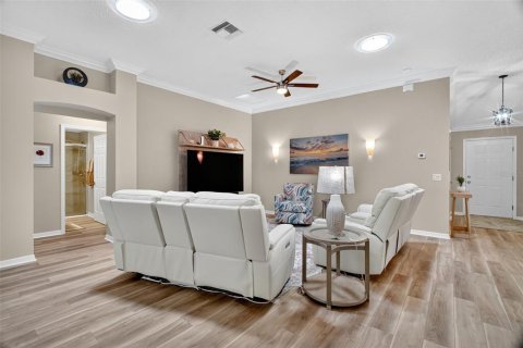 Casa en venta en The Villages, Florida, 3 dormitorios, 174.28 m2 № 1887052 - foto 7