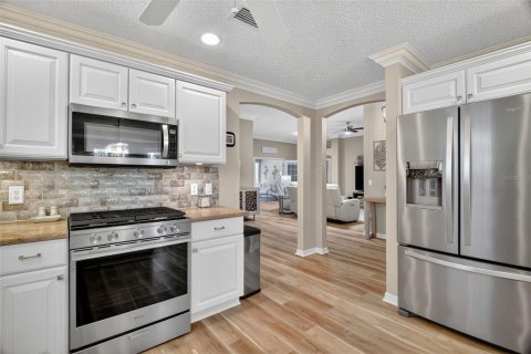 Casa en venta en The Villages, Florida, 3 dormitorios, 174.28 m2 № 1887052 - foto 10
